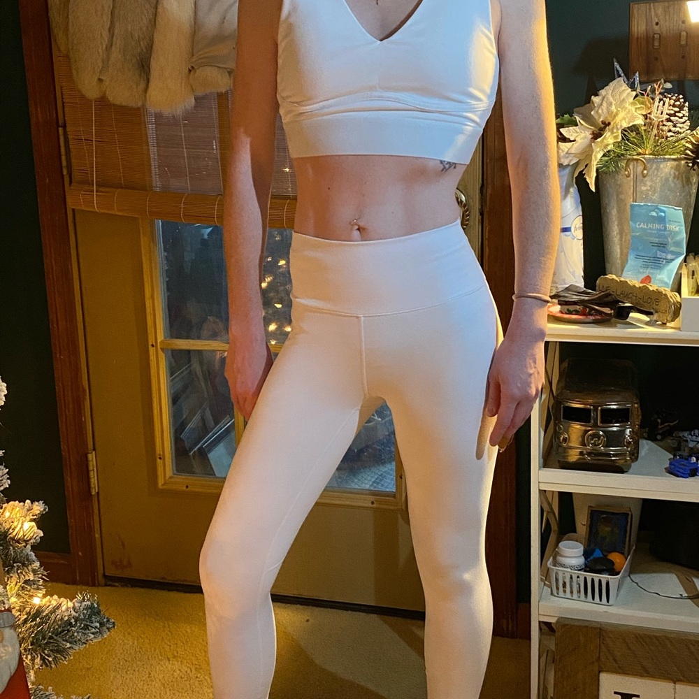 Selling as a set Fabletics multicolor cross pattern pink and orange bra and pant - Picture 11 of 11